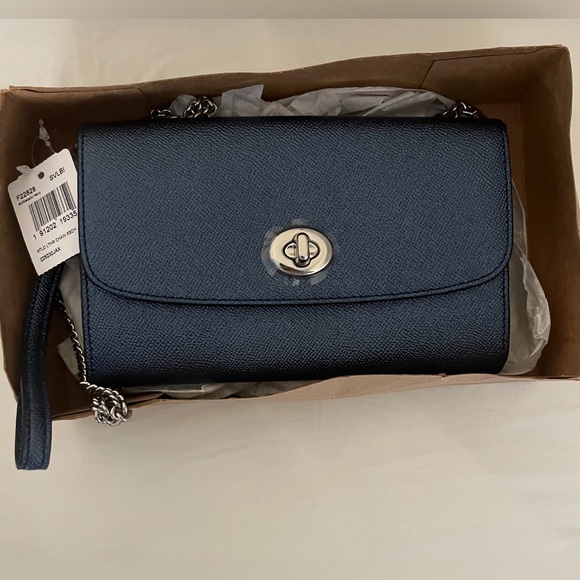Coach Handbags - NWT Coach Chain Crossbody